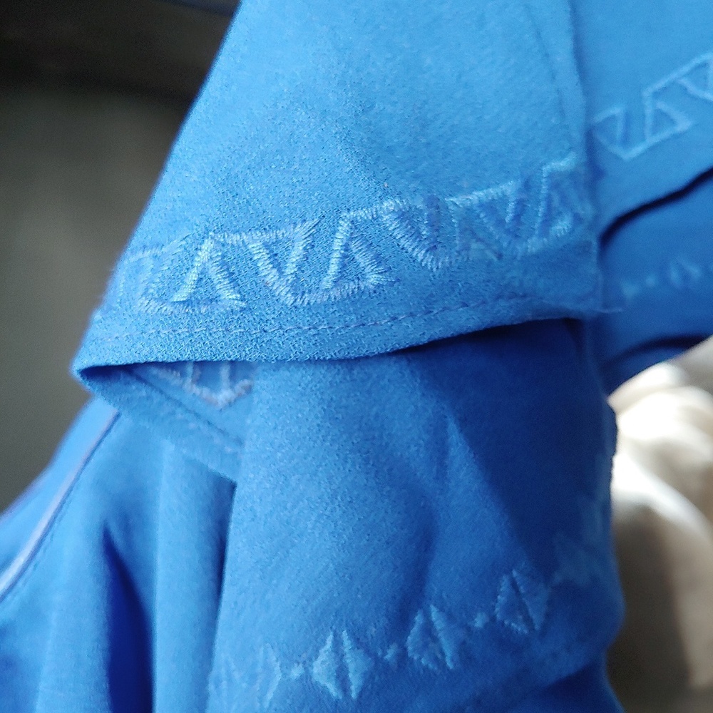 Clothes - Picture 4 of 4